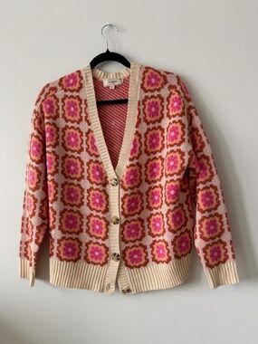 Grandpacore Pink Floral Cardigan | Tortoiseshell Buttons | Cozy Knit | Size M
